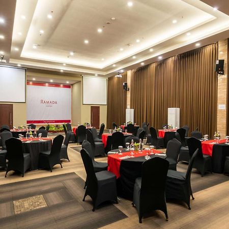 Ramada By Wyndham Serpong Exterior foto