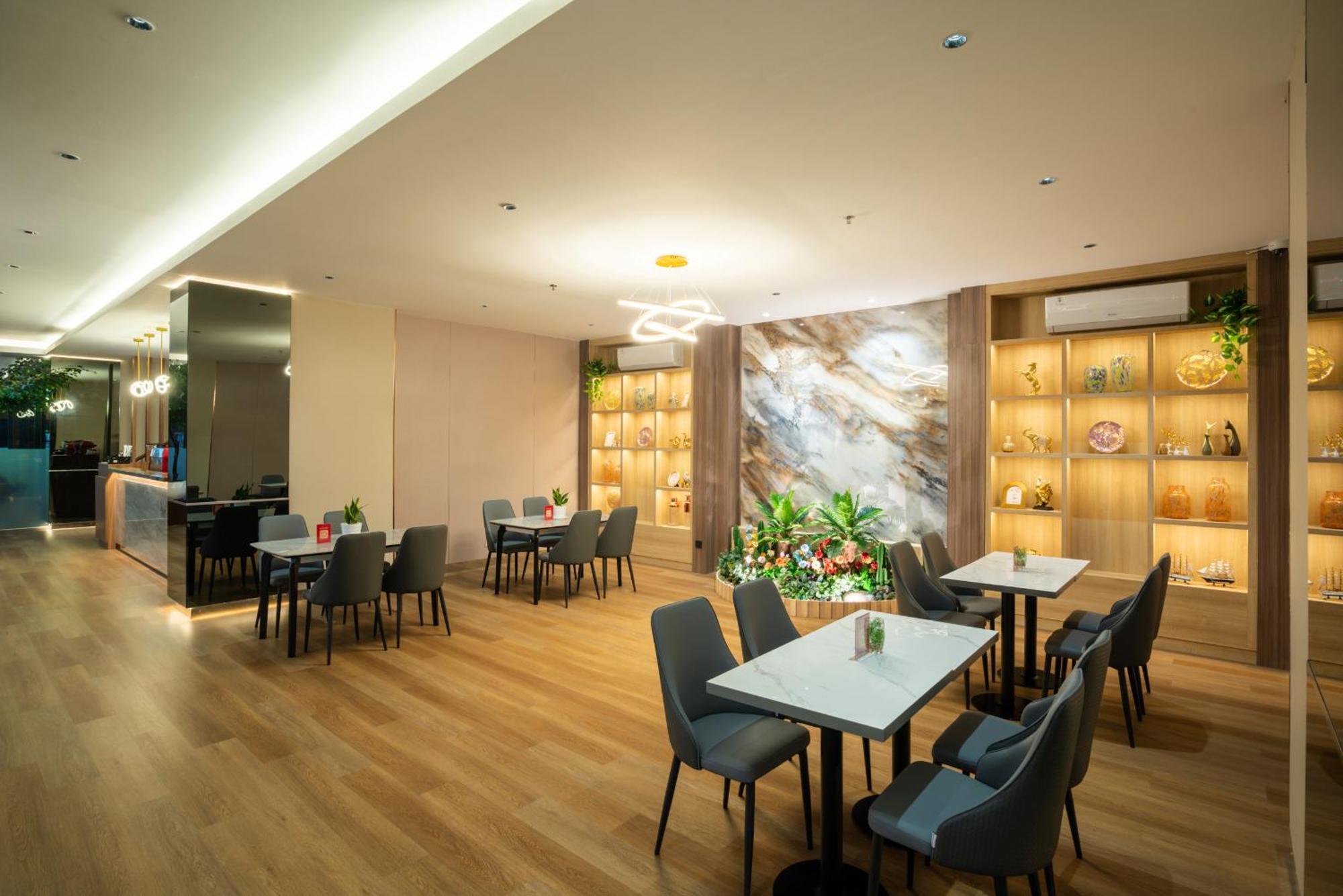 Ramada By Wyndham Serpong Exterior foto