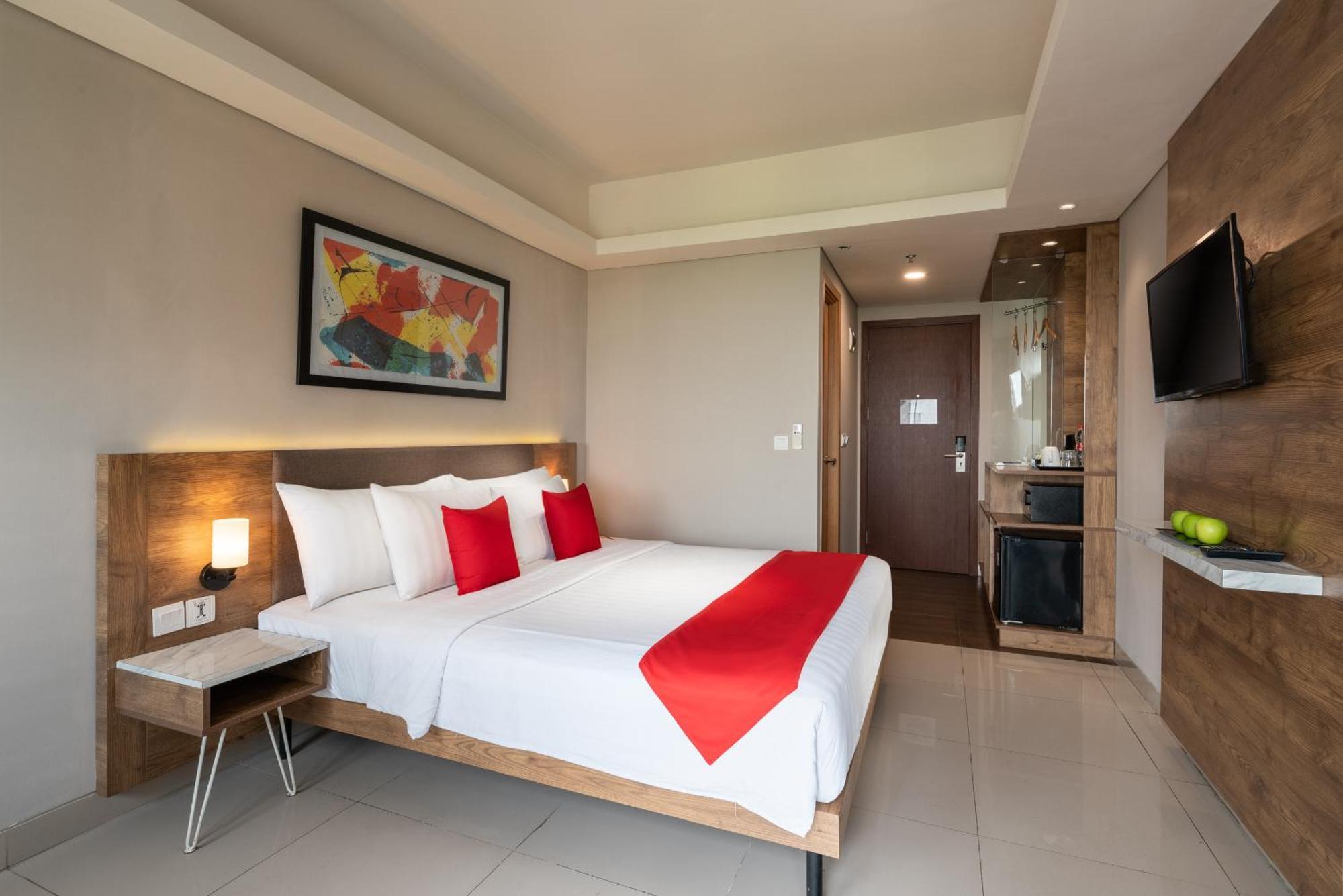 Ramada By Wyndham Serpong Exterior foto